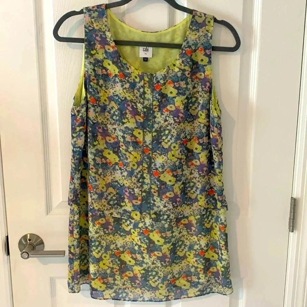 Cabi Positano floral layered tank size small